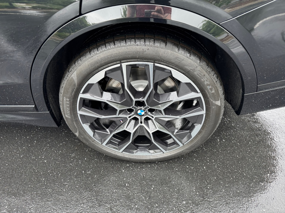 5UX33EM01V9469952 2027 BMW X7 M60i