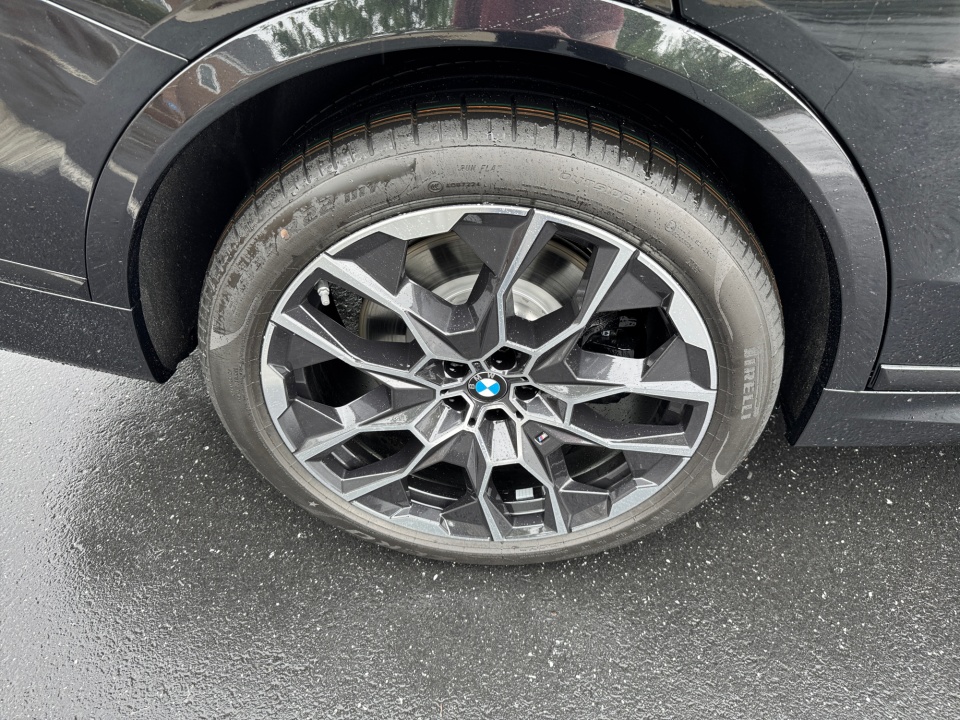 5UX33EM01V9469952 2027 BMW X7 M60i