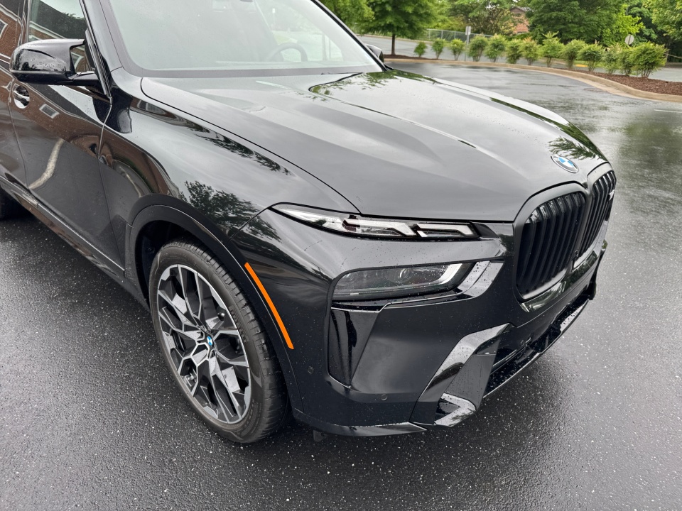 5UX33EM01V9469952 2027 BMW X7 M60i