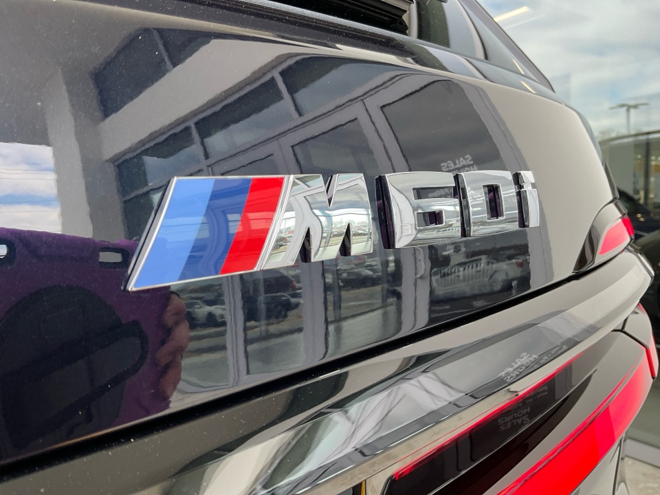 5UX33EM03T9349244 2026 BMW X7 M60i