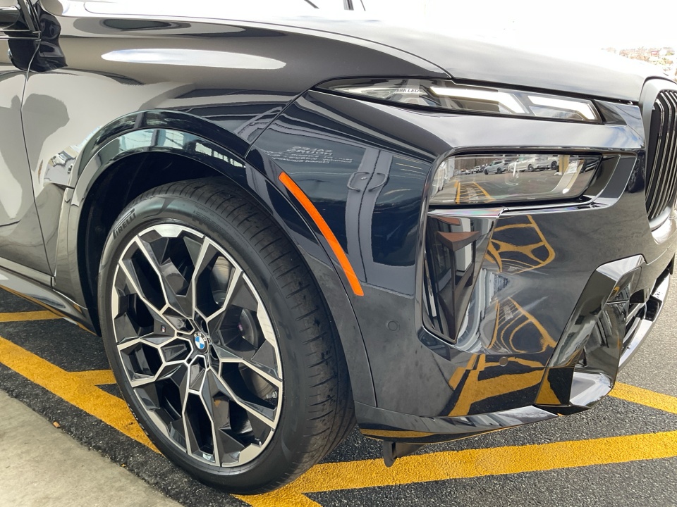 5UX33EM03T9349244 2026 BMW X7 M60i