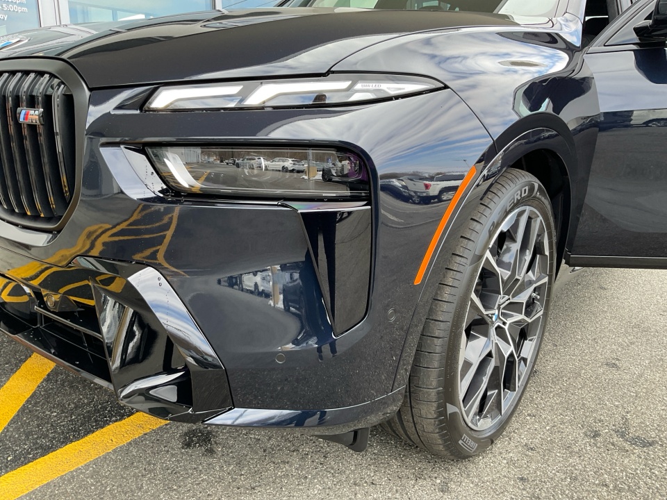 5UX33EM03T9349244 2026 BMW X7 M60i