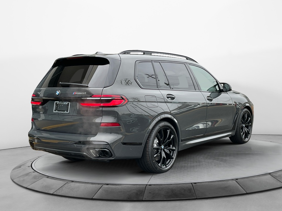 5UX33EM04T9346045 2026 BMW X7 M60i