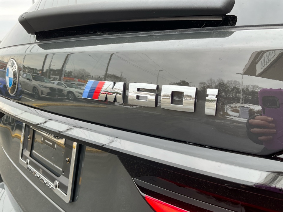 5UX33EM04T9346045 2026 BMW X7 M60i