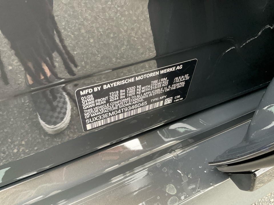 5UX33EM04T9346045 2026 BMW X7 M60i