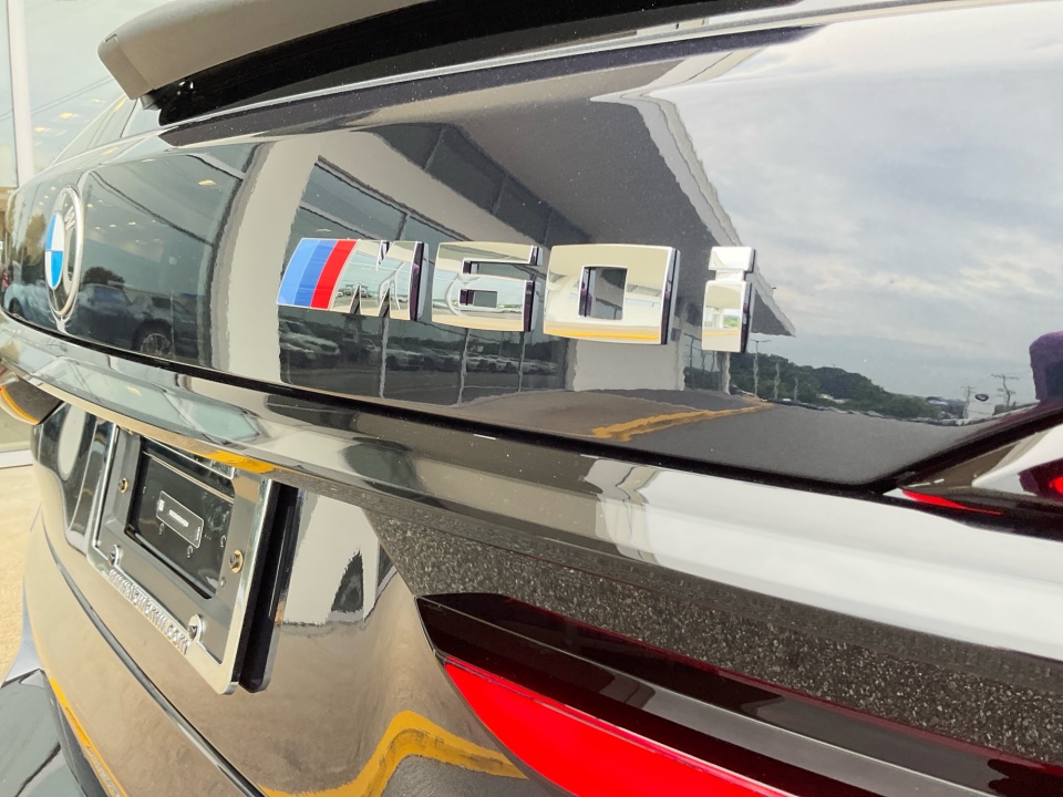 5UX33EM08V9546204 2027 BMW X7 M60i