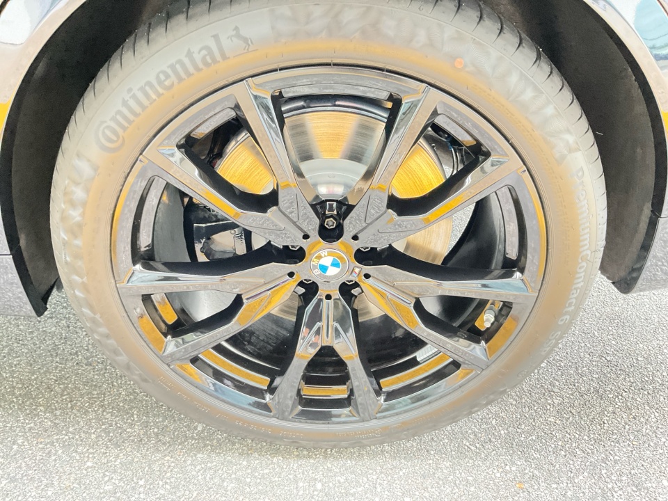 5UX33EM08V9546204 2027 BMW X7 M60i