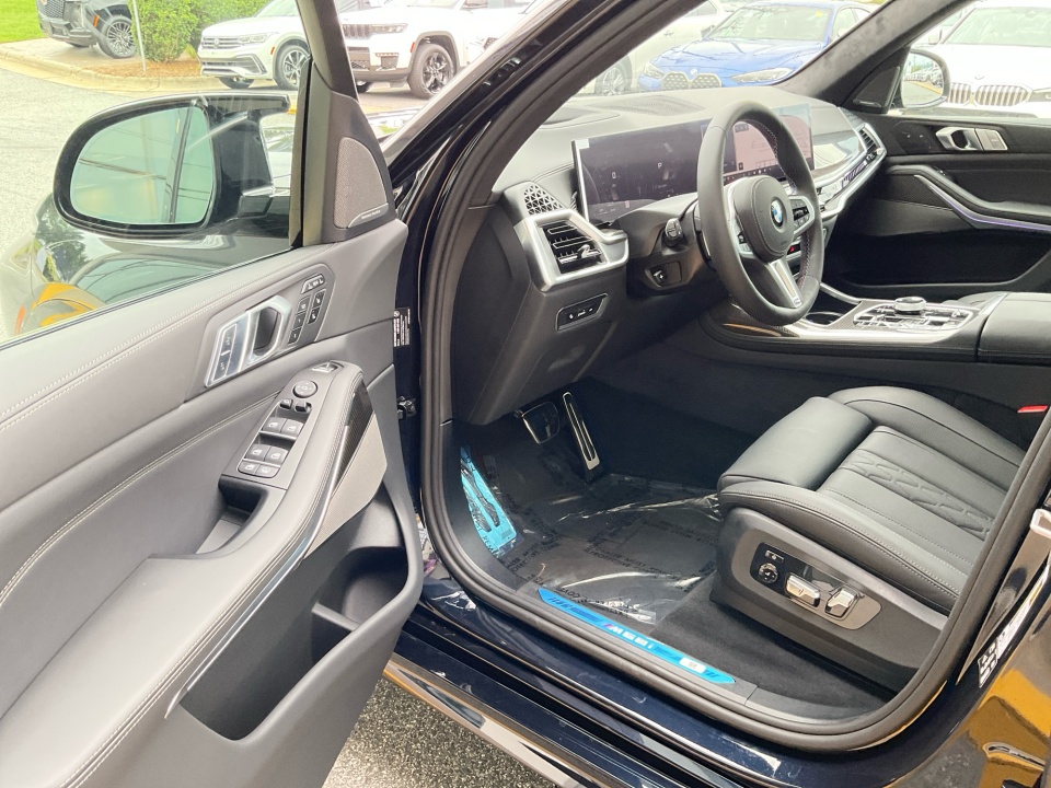 5UX33EM08V9546204 2027 BMW X7 M60i