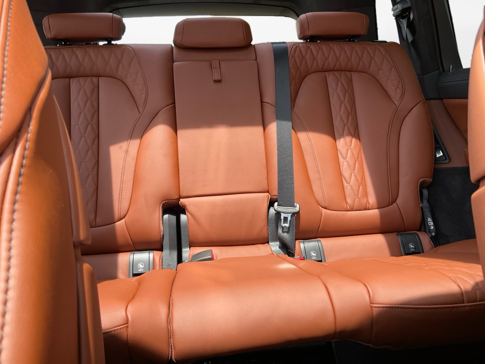 5UX33EM0XV9544292 2027 BMW X7 M60i
