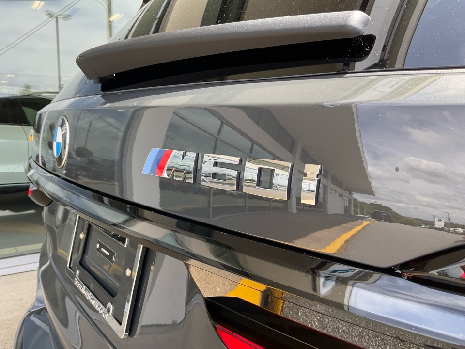 5UX33EM0XV9544292 2027 BMW X7 M60i