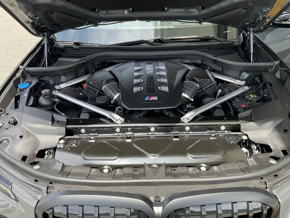 5UX33EM0XV9544292 2027 BMW X7 M60i