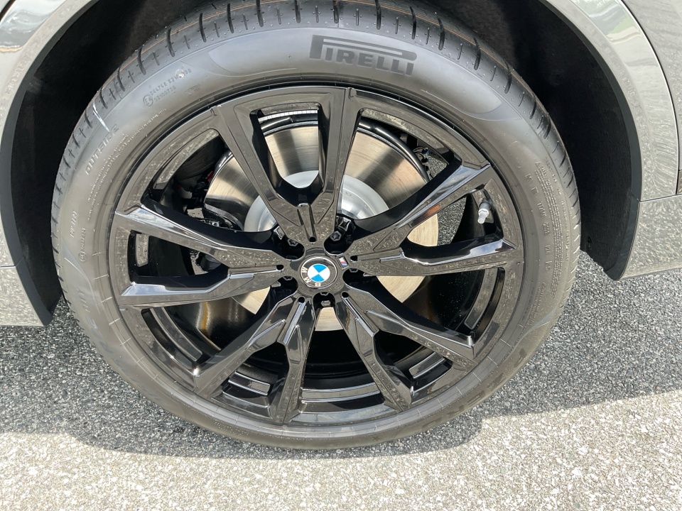 5UX33EM0XV9544292 2027 BMW X7 M60i
