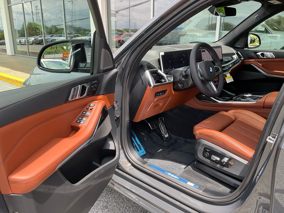 5UX33EM0XV9544292 2027 BMW X7 M60i