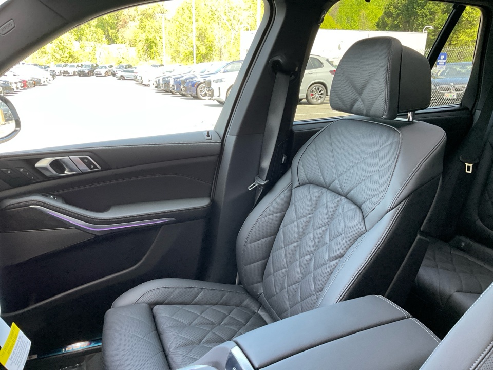 5UX33EU07T9384319 2026 BMW X5 M60i