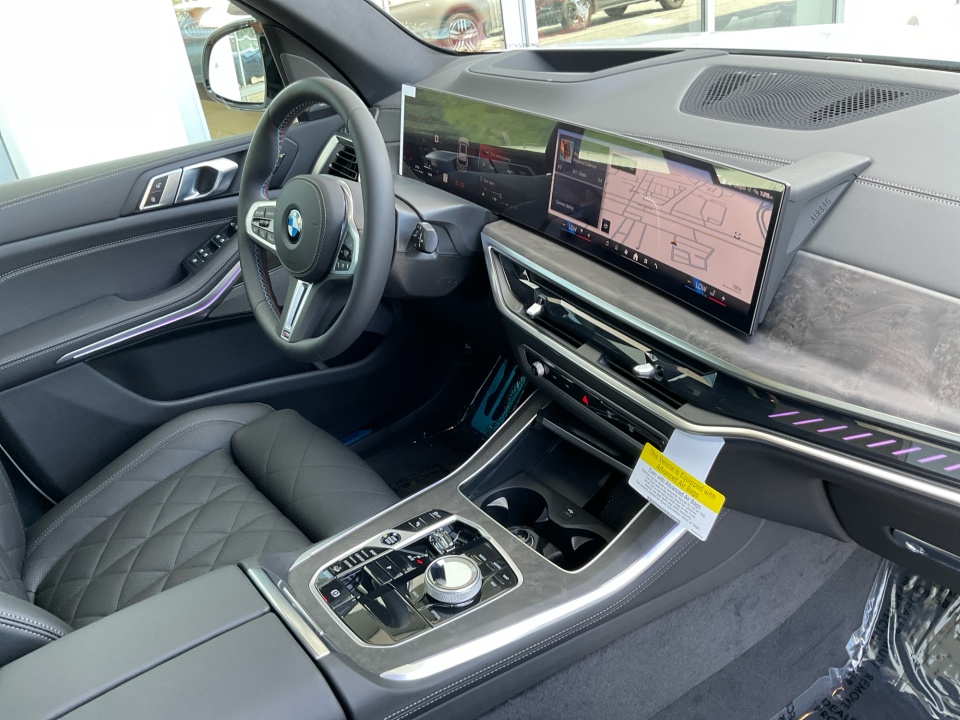 5UX33EU07T9384319 2026 BMW X5 M60i