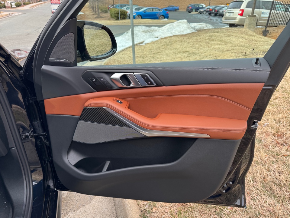 5UX33EU0XT9360399 2026 BMW X5 M60i