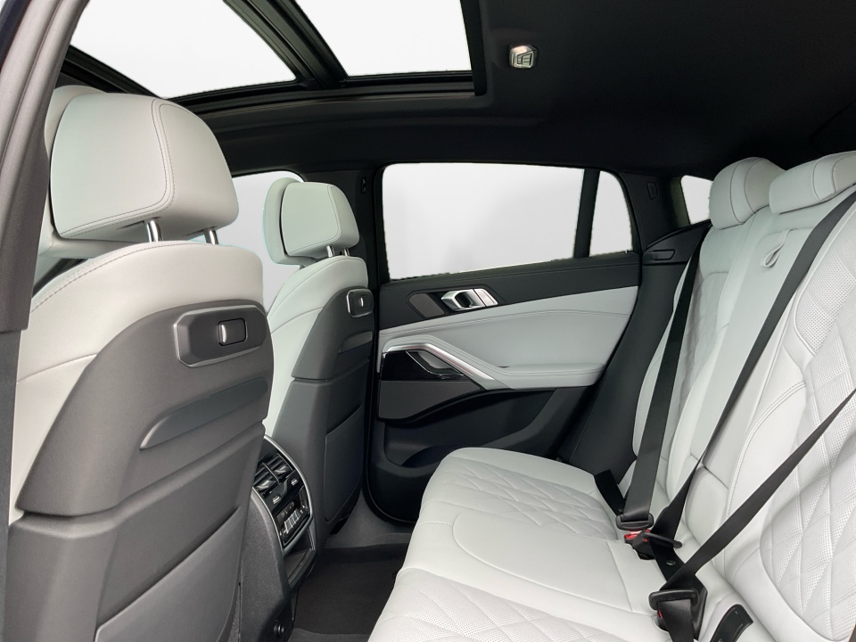 5UX33EX00T9409301 2026 BMW X6 xDrive40i