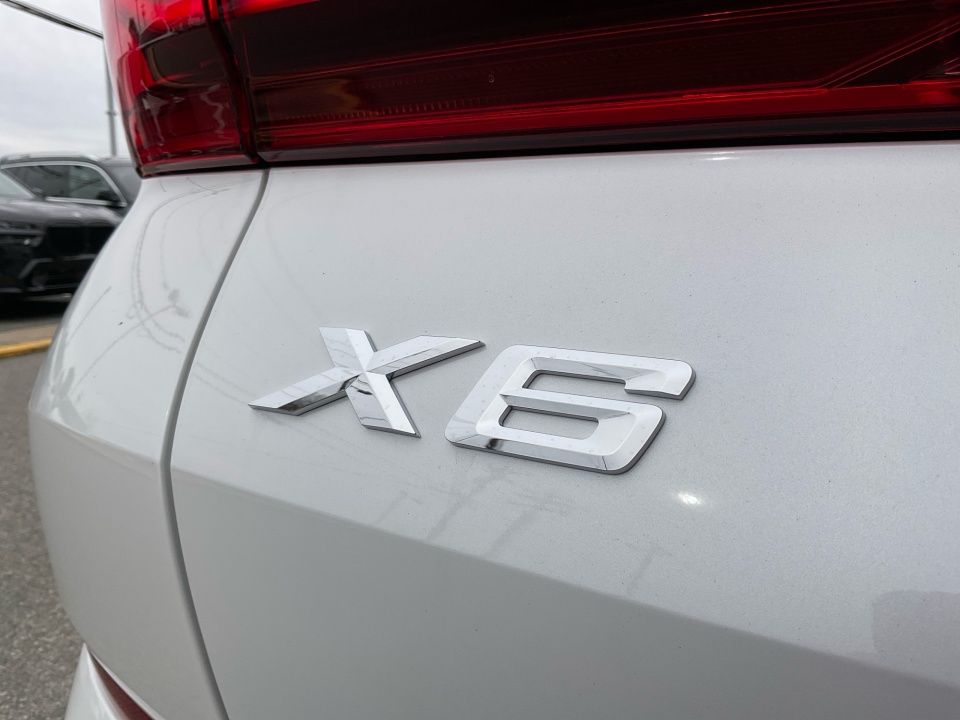 5UX33EX08T9377391 2026 BMW X6 xDrive40i