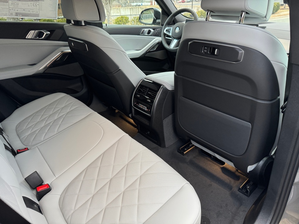 5UX33EX0XT9321565 2026 BMW X6 xDrive40i