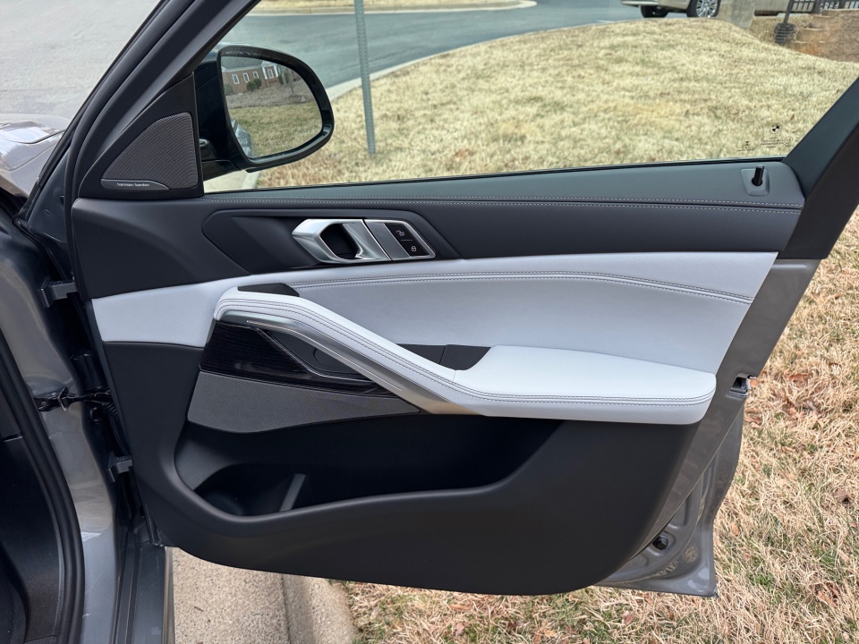 5UX33EX0XT9321565 2026 BMW X6 xDrive40i