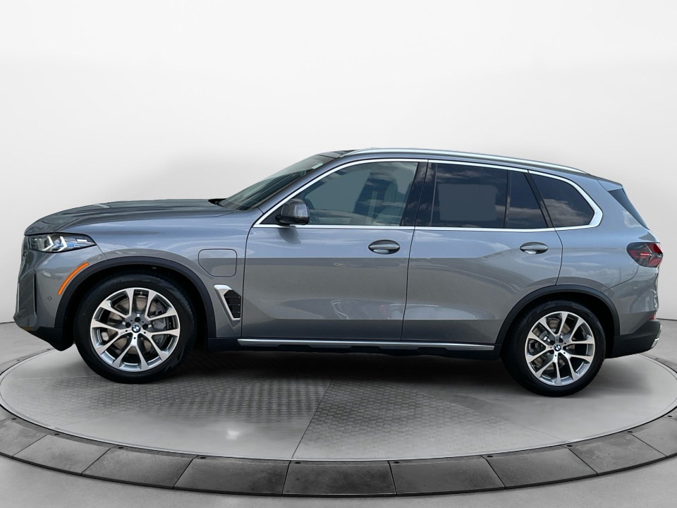 5UX43EU01T9513899 2026 BMW X5 PHEV xDrive50e