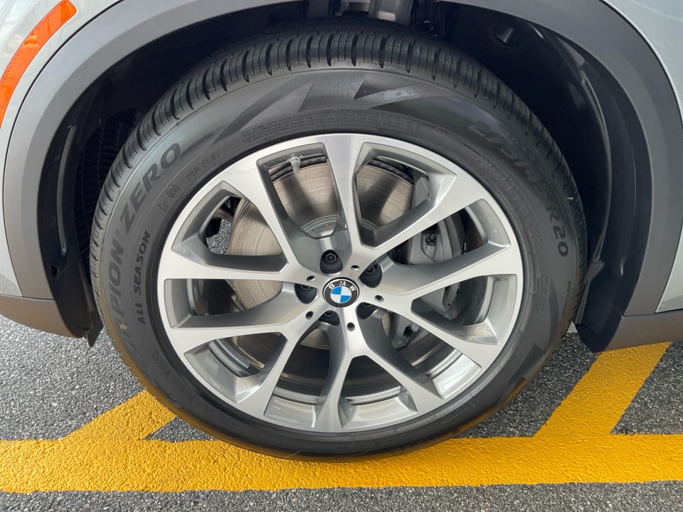5UX43EU01T9513899 2026 BMW X5 PHEV xDrive50e