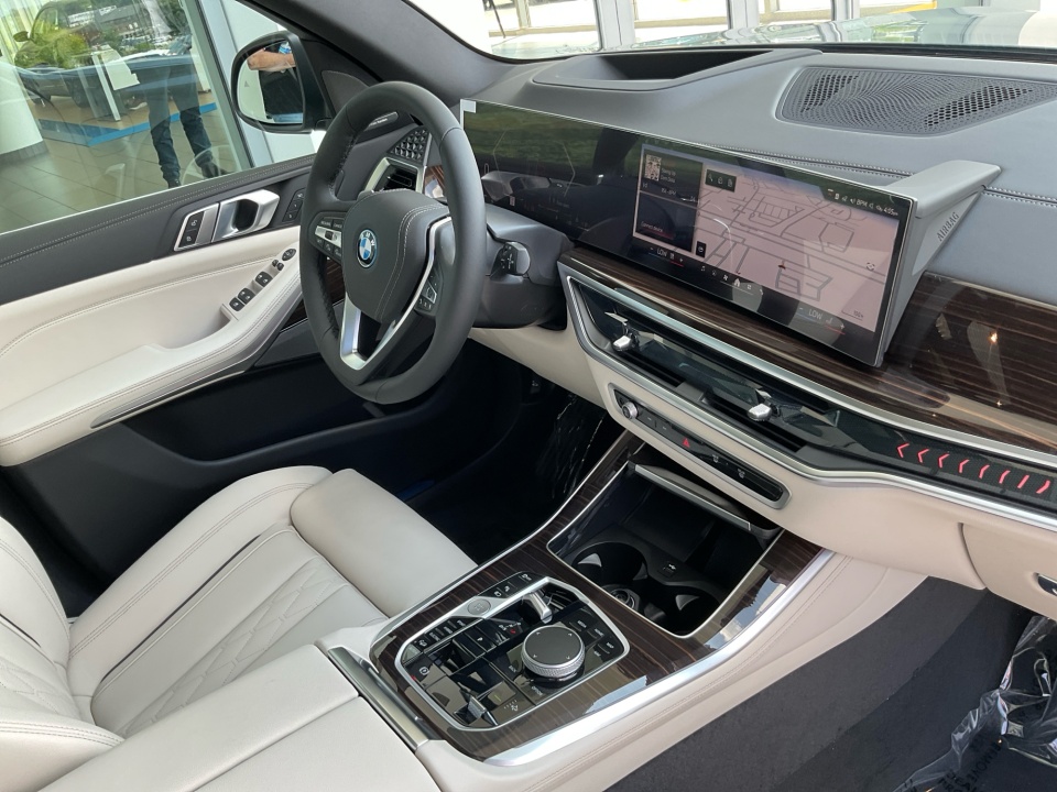 5UX43EU01T9513899 2026 BMW X5 PHEV xDrive50e