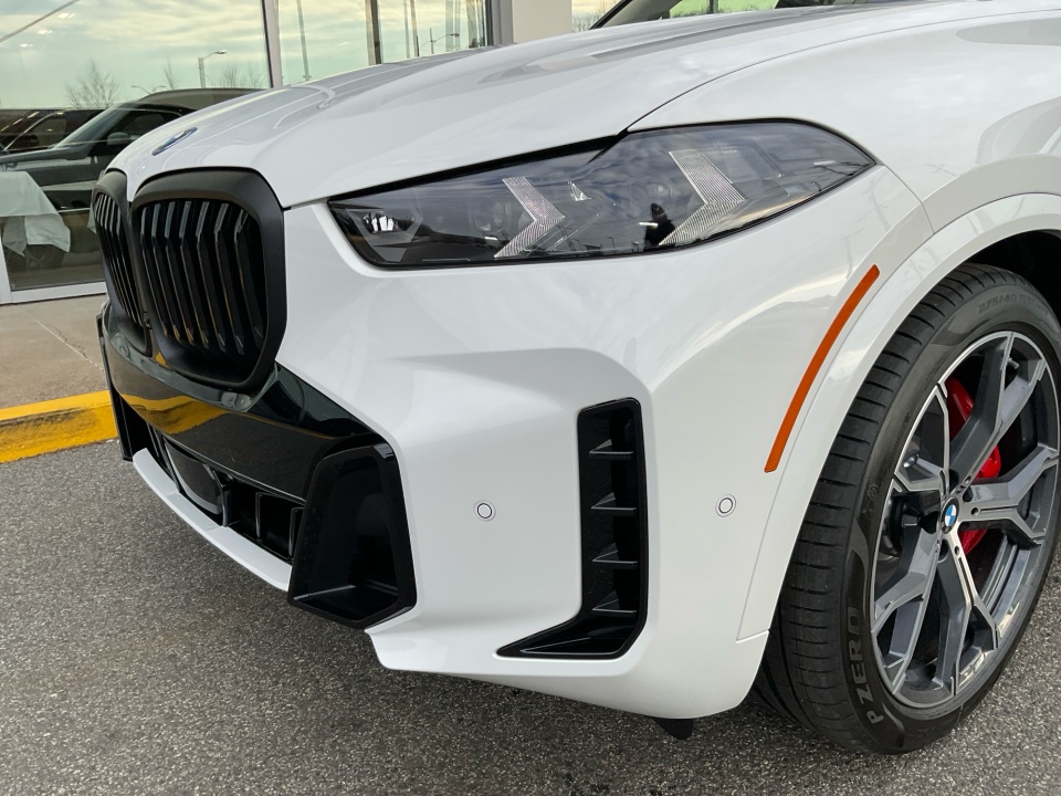 5UX43EU03T9353959 2026 BMW X5 PHEV xDrive50e