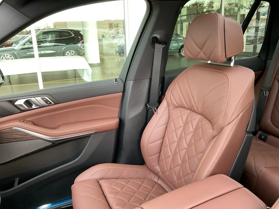 5UX43EU03T9353959 2026 BMW X5 PHEV xDrive50e