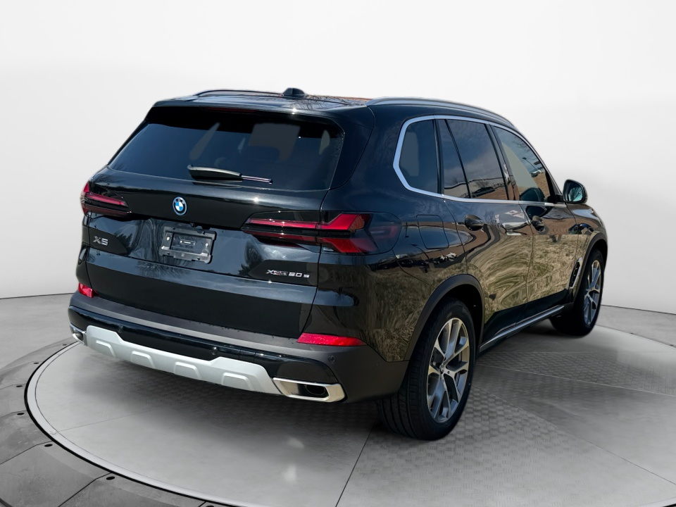 5UX43EU04T9383097 2026 BMW X5 PHEV xDrive50e