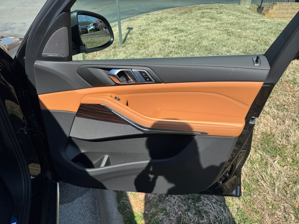 5UX43EU04T9383097 2026 BMW X5 PHEV xDrive50e