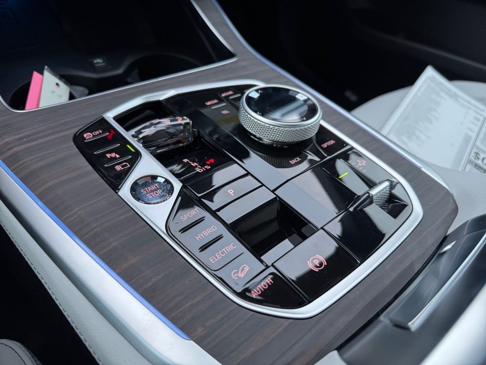 5UX43EU05T9303399 2026 BMW X5 PHEV xDrive50e