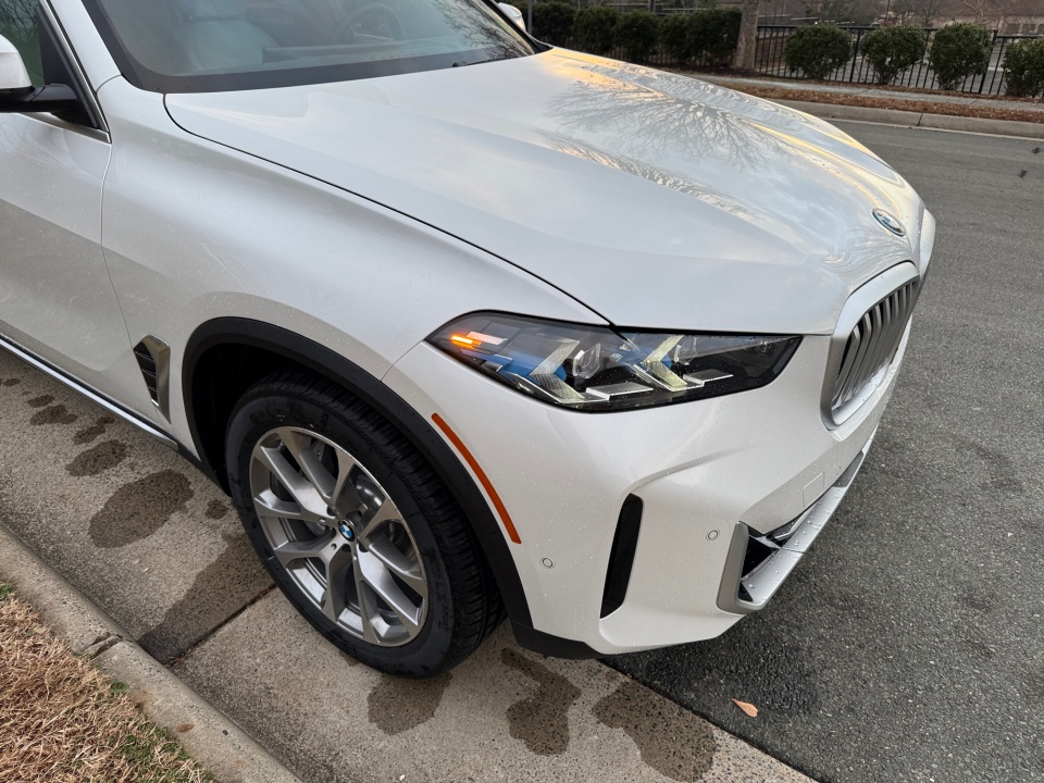 5UX43EU05T9303399 2026 BMW X5 PHEV xDrive50e