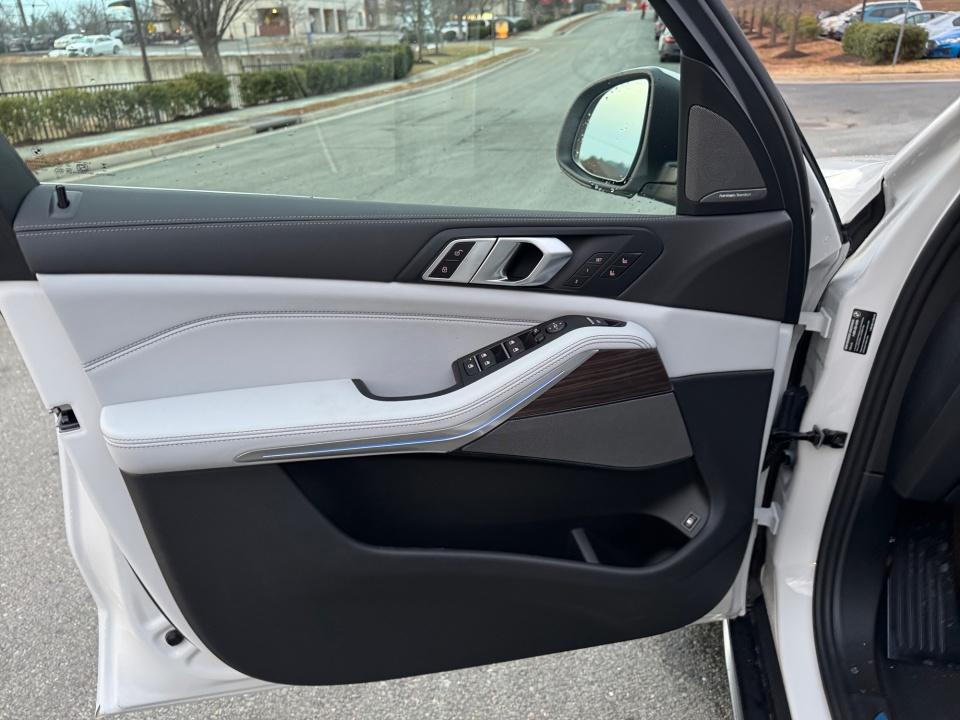 5UX43EU05T9303399 2026 BMW X5 PHEV xDrive50e