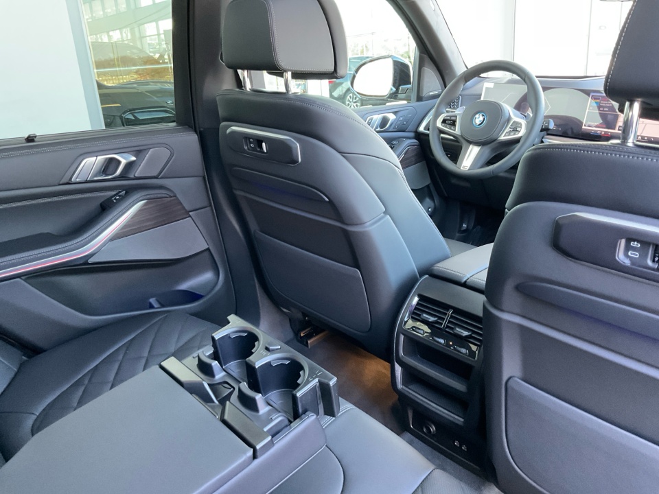 5UX43EU05T9354773 2026 BMW X5 PHEV xDrive50e