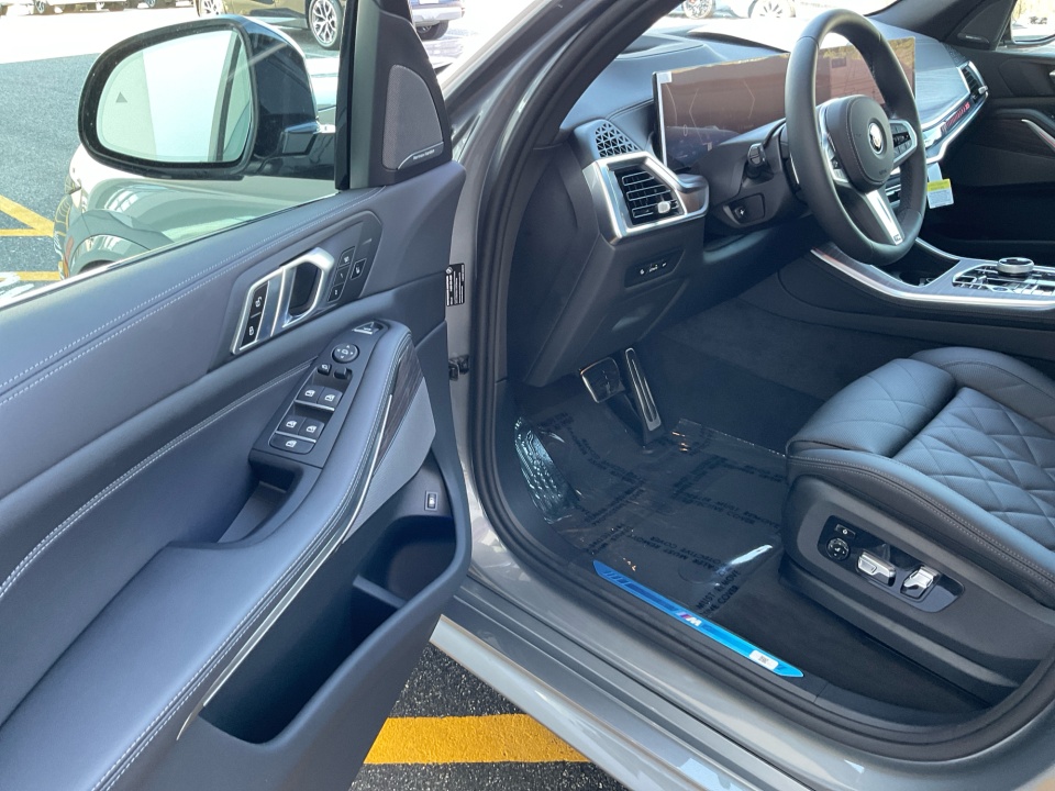 5UX43EU05T9354773 2026 BMW X5 PHEV xDrive50e