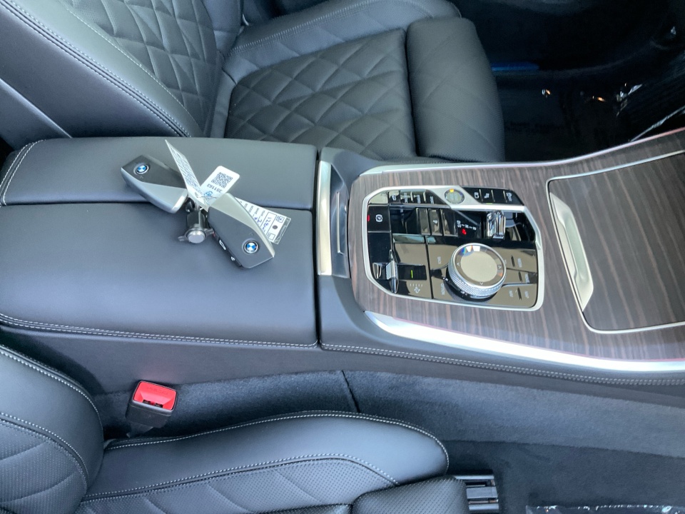 5UX43EU05T9354773 2026 BMW X5 PHEV xDrive50e