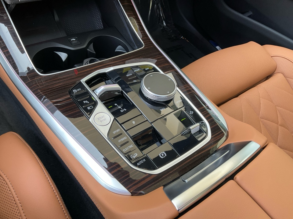 5UX43EU06T9411630 2026 BMW X5 PHEV xDrive50e