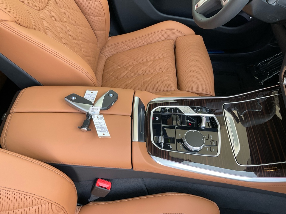 5UX43EU06T9411630 2026 BMW X5 PHEV xDrive50e