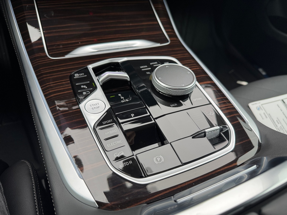 5UX43EU08T9380168 2026 BMW X5 PHEV xDrive50e