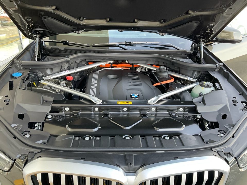5UX43EU09T9364271 2026 BMW X5 PHEV xDrive50e