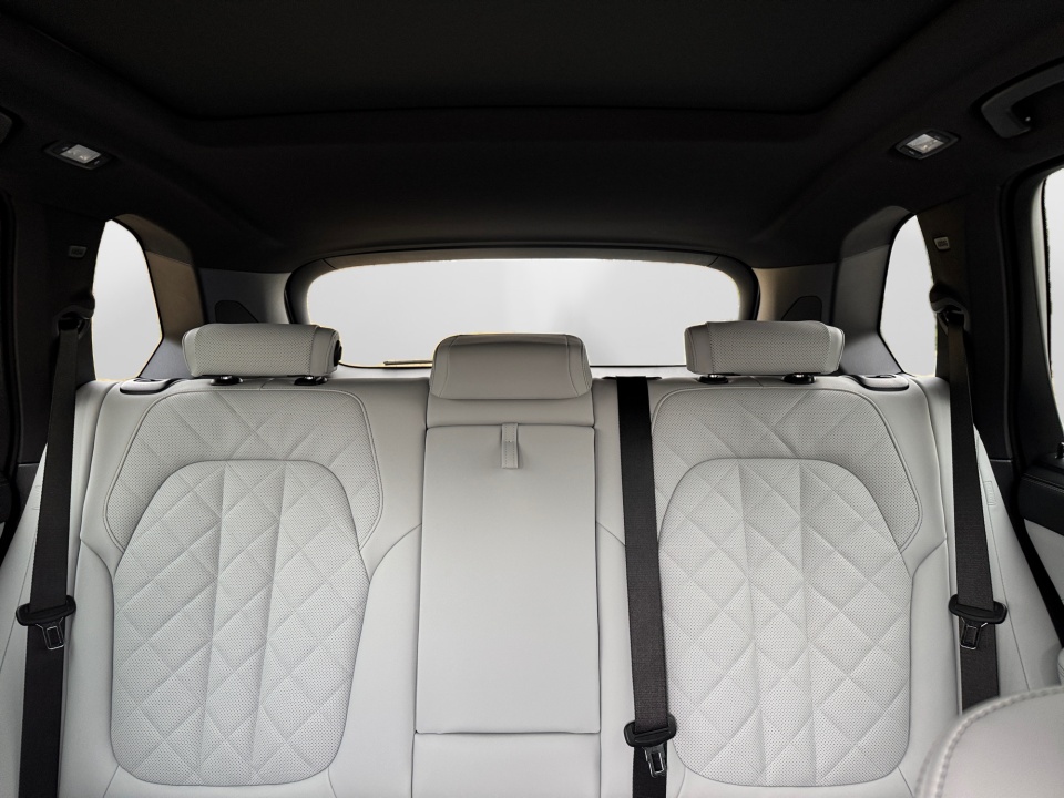 5UX43EU09T9373505 2026 BMW X5 PHEV xDrive50e