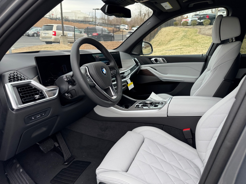 5UX43EU09T9373505 2026 BMW X5 PHEV xDrive50e