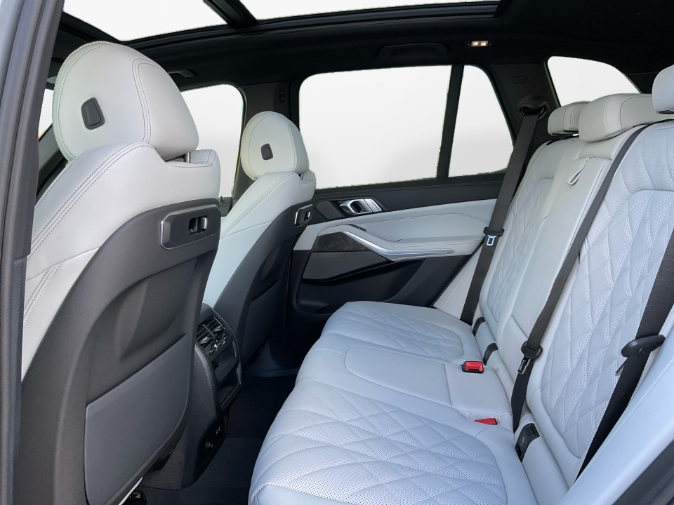 5UX43EU0XT9252238 2026 BMW X5 PHEV xDrive50e