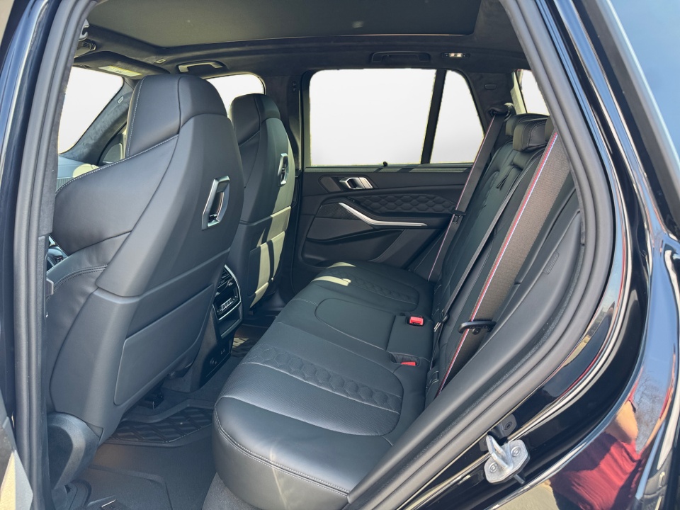 5YM13ET02T9384813 2026 BMW X5 M Competition