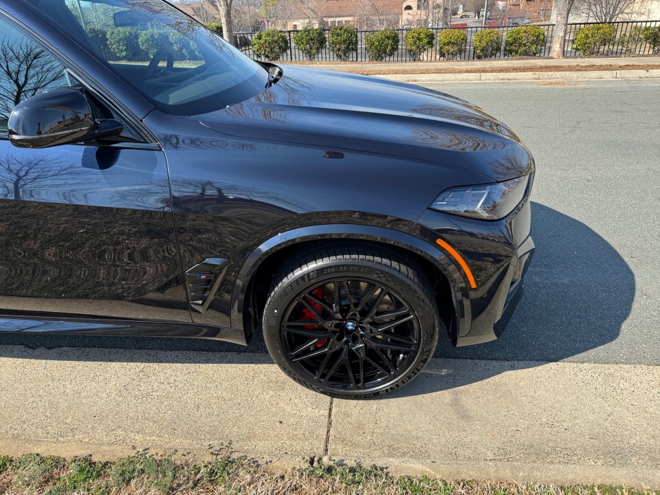 5YM13ET02T9384813 2026 BMW X5 M Competition