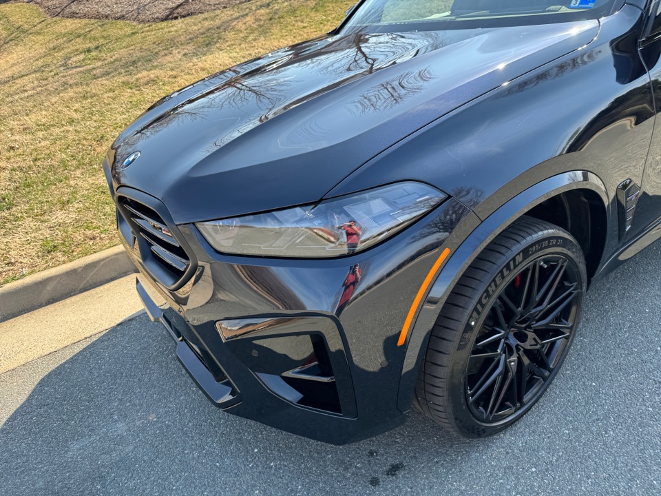 5YM13ET02T9384813 2026 BMW X5 M Competition