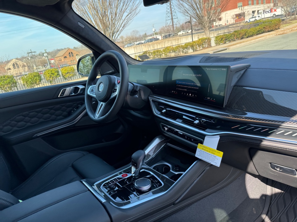 5YM13ET02T9384813 2026 BMW X5 M Competition