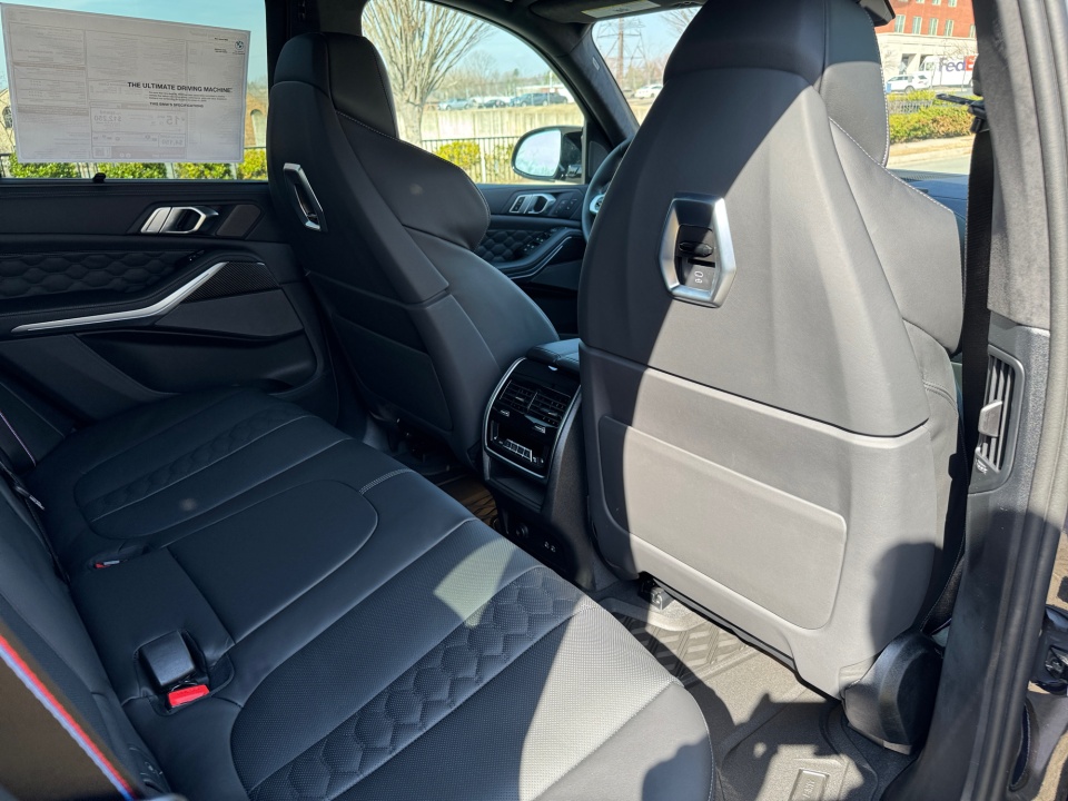 5YM13ET02T9384813 2026 BMW X5 M Competition