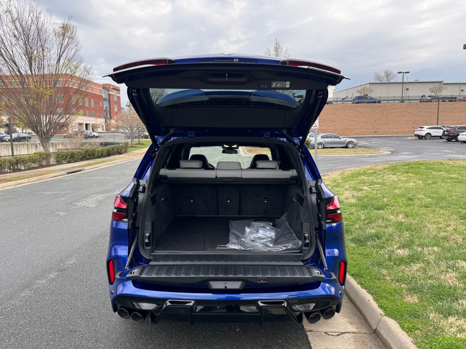 5YM13ET06T9409356 2026 BMW X5 M Competition